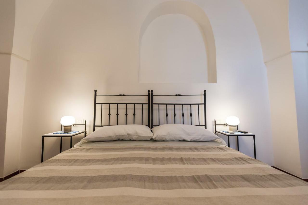Da Concavo E Convesso Bed & Breakfast Locorotondo Eksteriør bilde